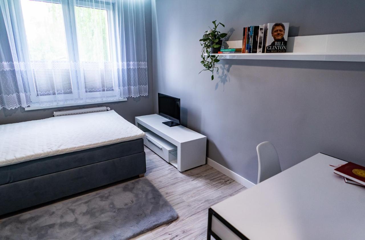 Apartamento Apartament Przy Bystrzanskiej Bielsko-Biała Exterior foto